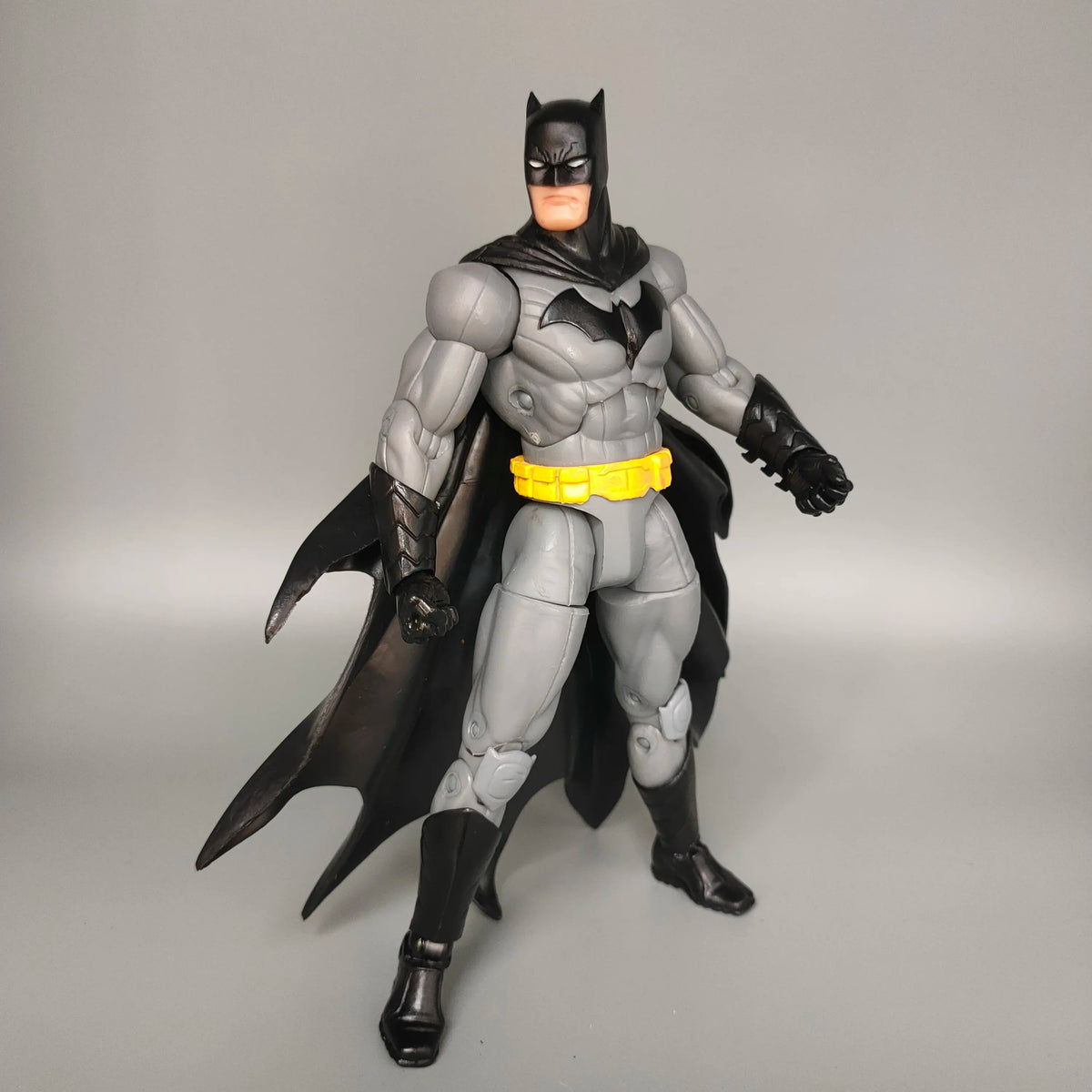 New In Stock 16cm Bat Action Figures Perfec Collectibles Desktop Ornaments Decorative Items Holiday Surprise Gifts For Boys