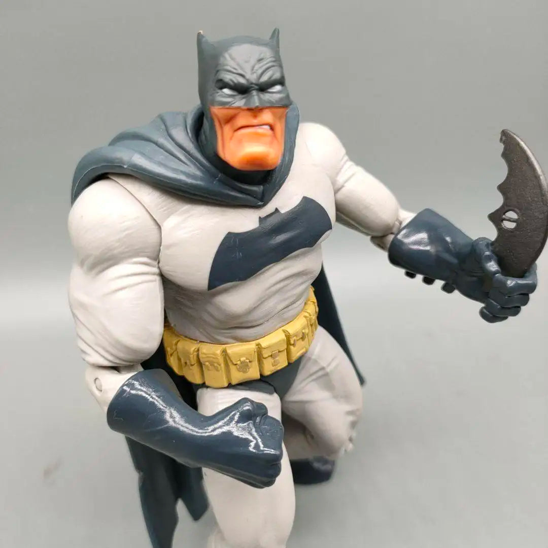 New In Stock 16cm Bat Action Figures Perfec Collectibles Desktop Ornaments Decorative Items Festival Surprise Gifts For Fans