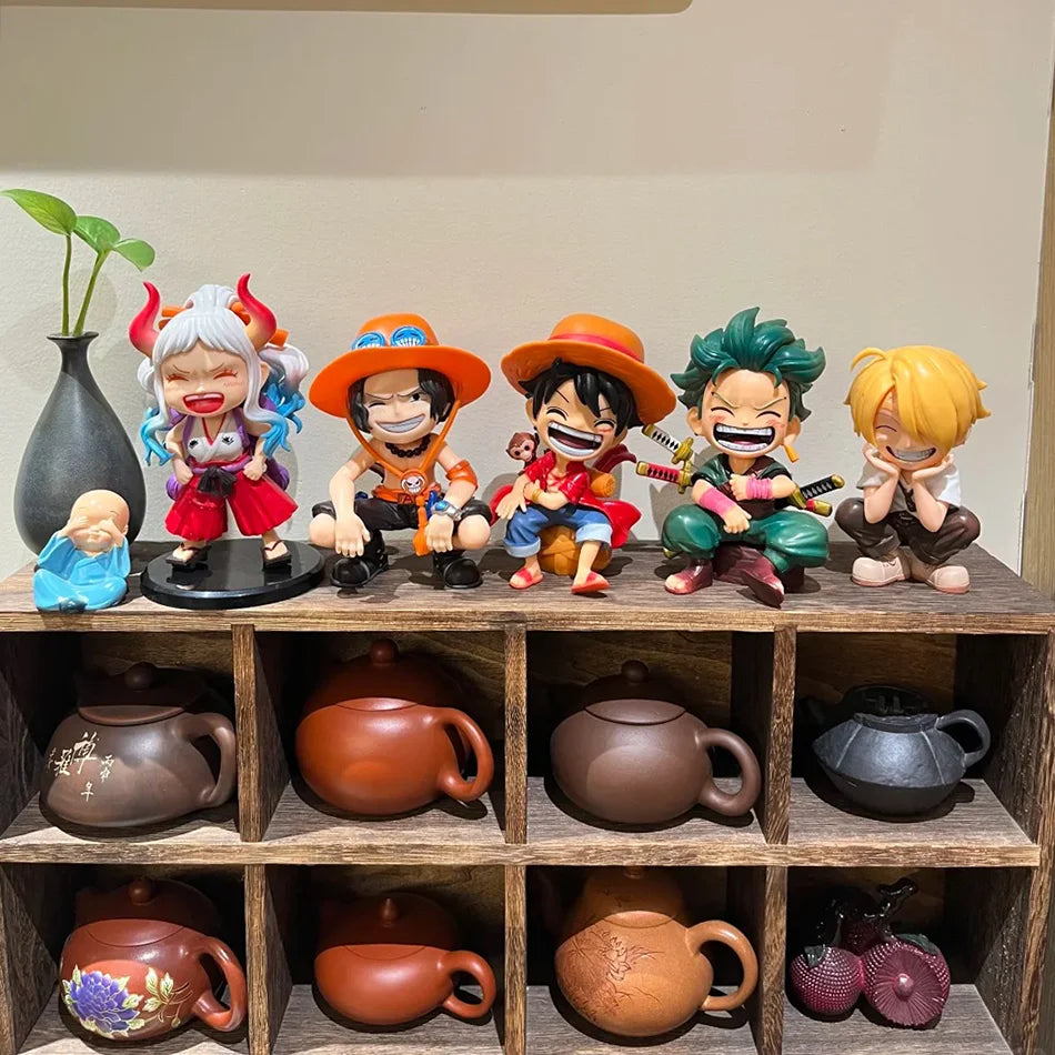 One Piece Anime Figure Sitting Laughing Luffy Action Figure Kawaii Sanji Zoro Ace Yamato Figurine Collection Toy Doll Gift Model