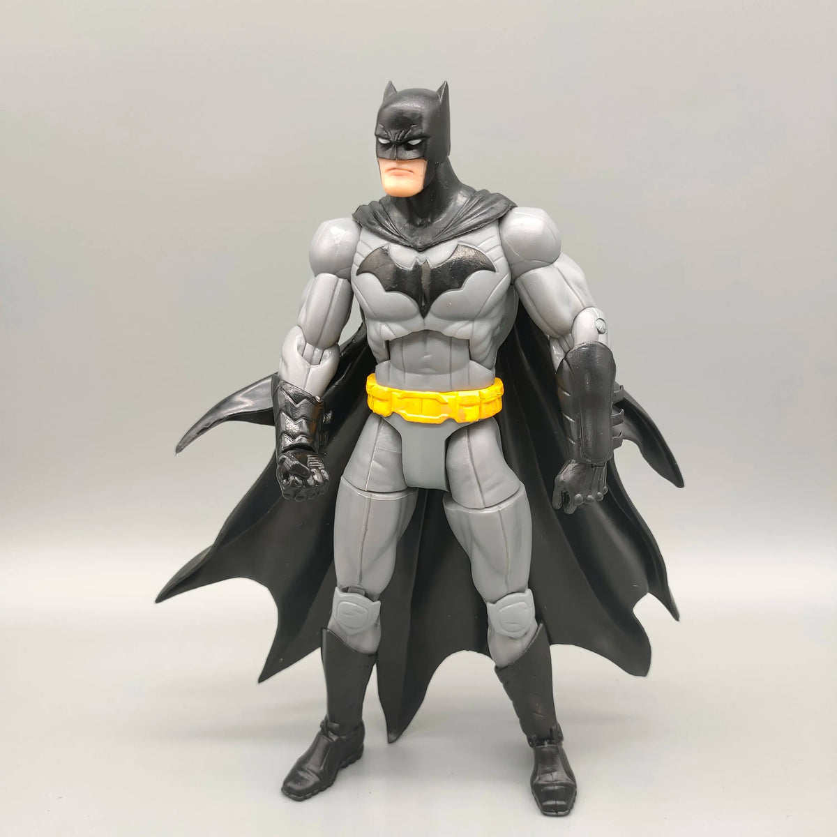 New In Stock 16cm Bat Action Figures Perfec Collectibles Desktop Ornaments Decorative Items Festival Surprise Gifts For Fans