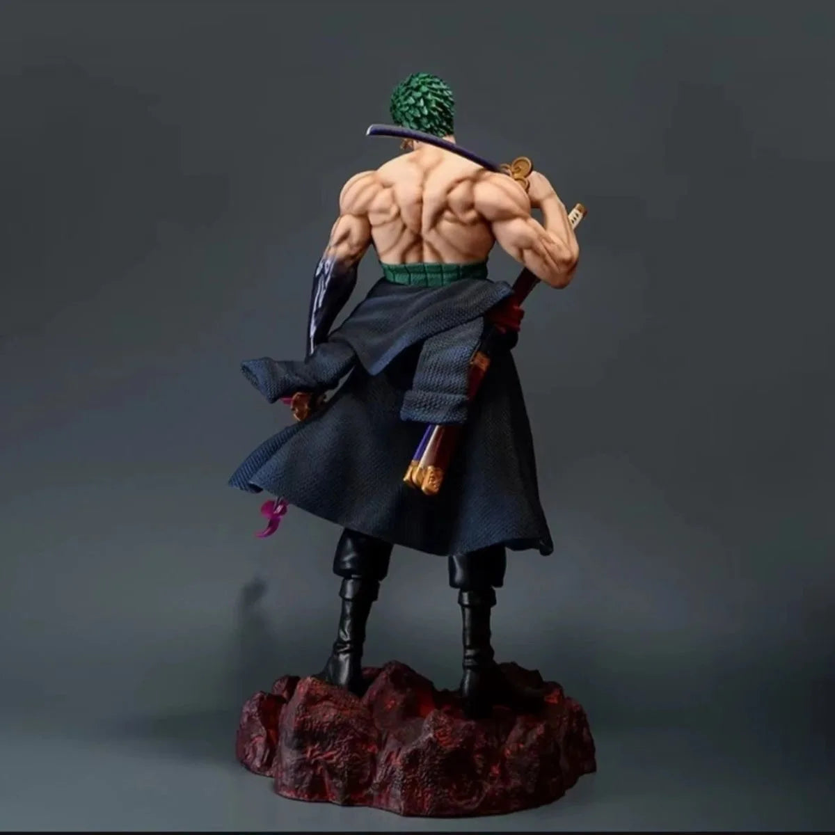 One Piece Anime Large 50cm Five-Headed Eagle Carrying Knife Domineering Zoro Collectible Statue Model Figure Ornament Gifts