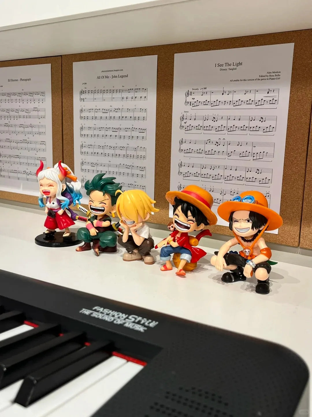 One Piece Anime Figure Sitting Laughing Luffy Action Figure Kawaii Sanji Zoro Ace Yamato Figurine Collection Toy Doll Gift Model
