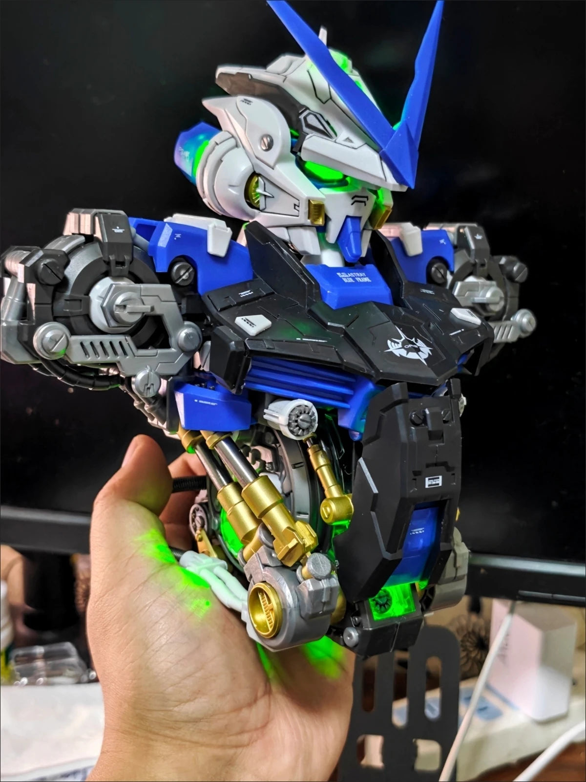 Bandai New 2026  Astray Blue 1/35 Large Size Blue Heretic Avatar Chest Blue Heretic Component Model Collection Gift