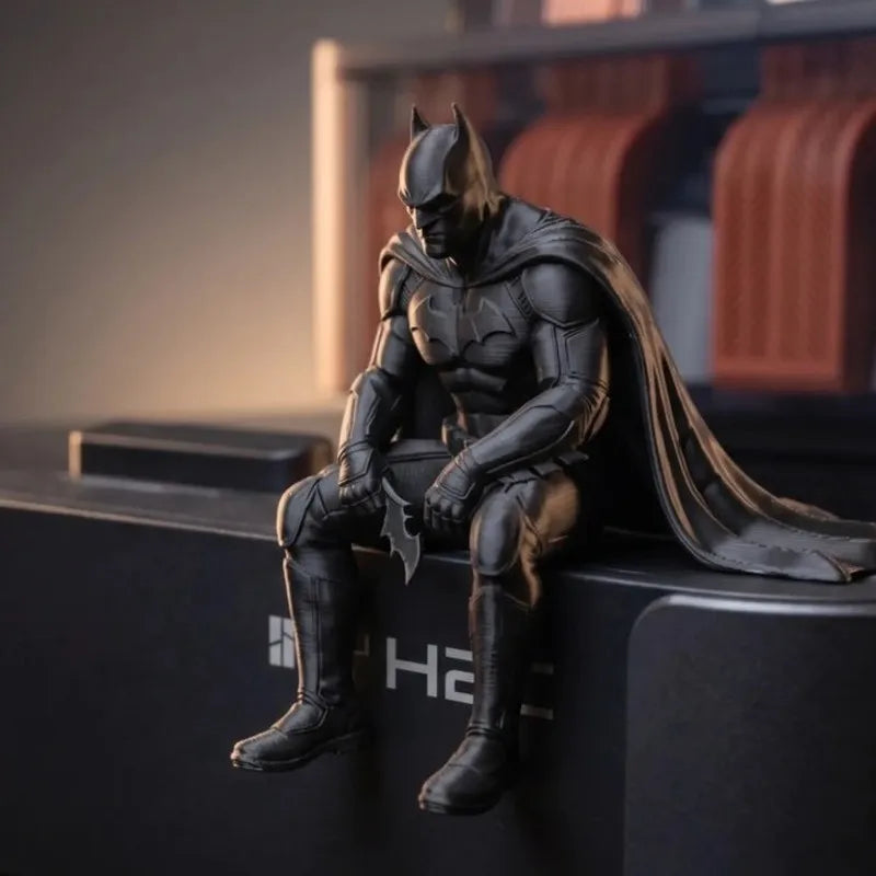 Spider Man Batman Sitting Posture Anime Figure Statue Statue Collection Model Toy Car Desktop Ornament Collect Toy Gift