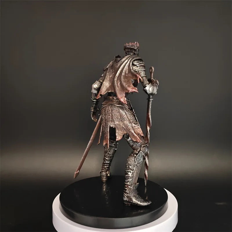 18cm Dark Souls Game Soul of Cinder Figure Lords of Cinder Action Figure Salary King's Avatar Knight Undead Soldier Figurine Toy