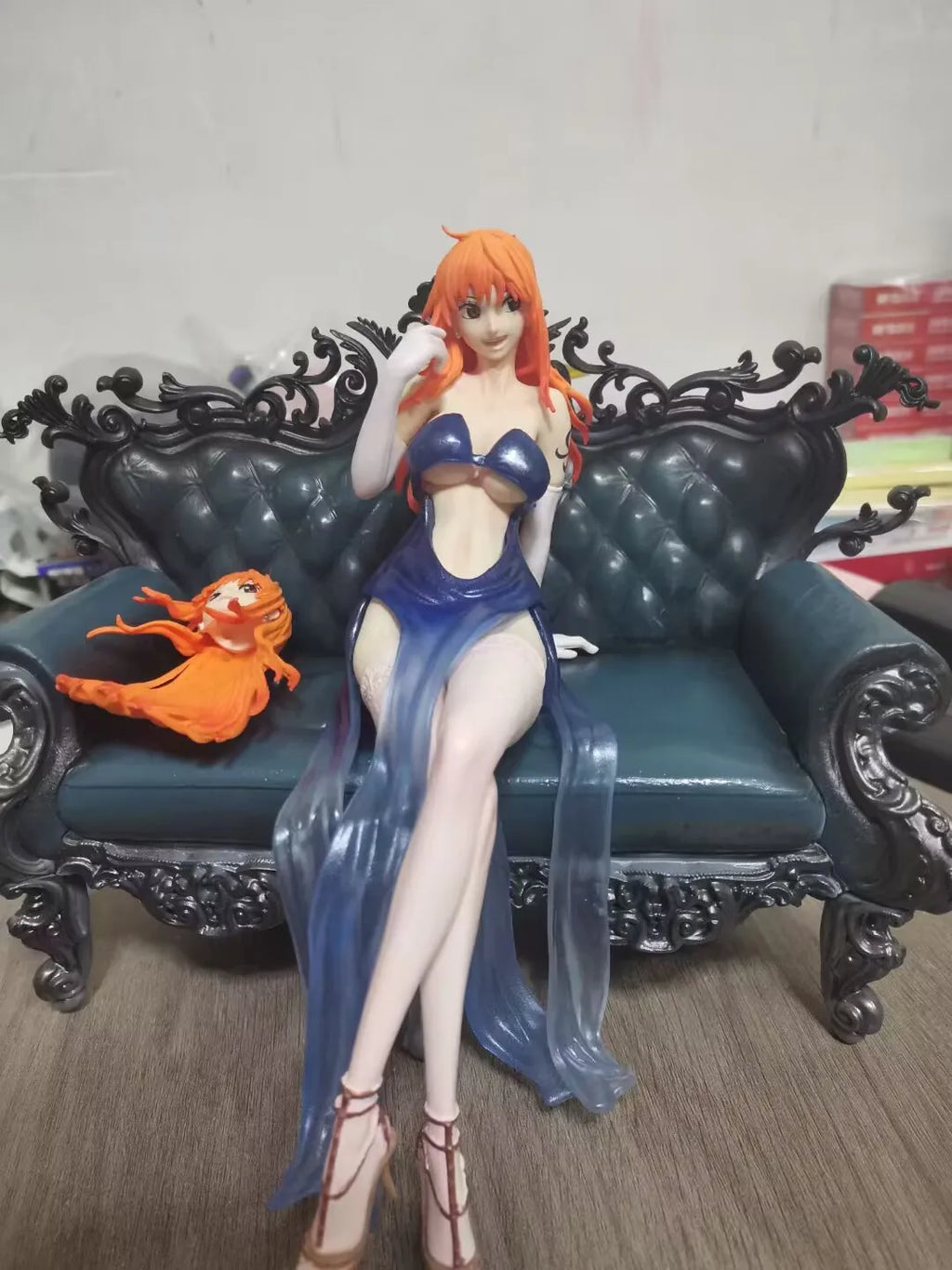 One Piece Wang Nami Suit Mob Series Fourth Round Sofa Nami Handmade Statue Desktop Ornament Birthday Gift Quality Simulation