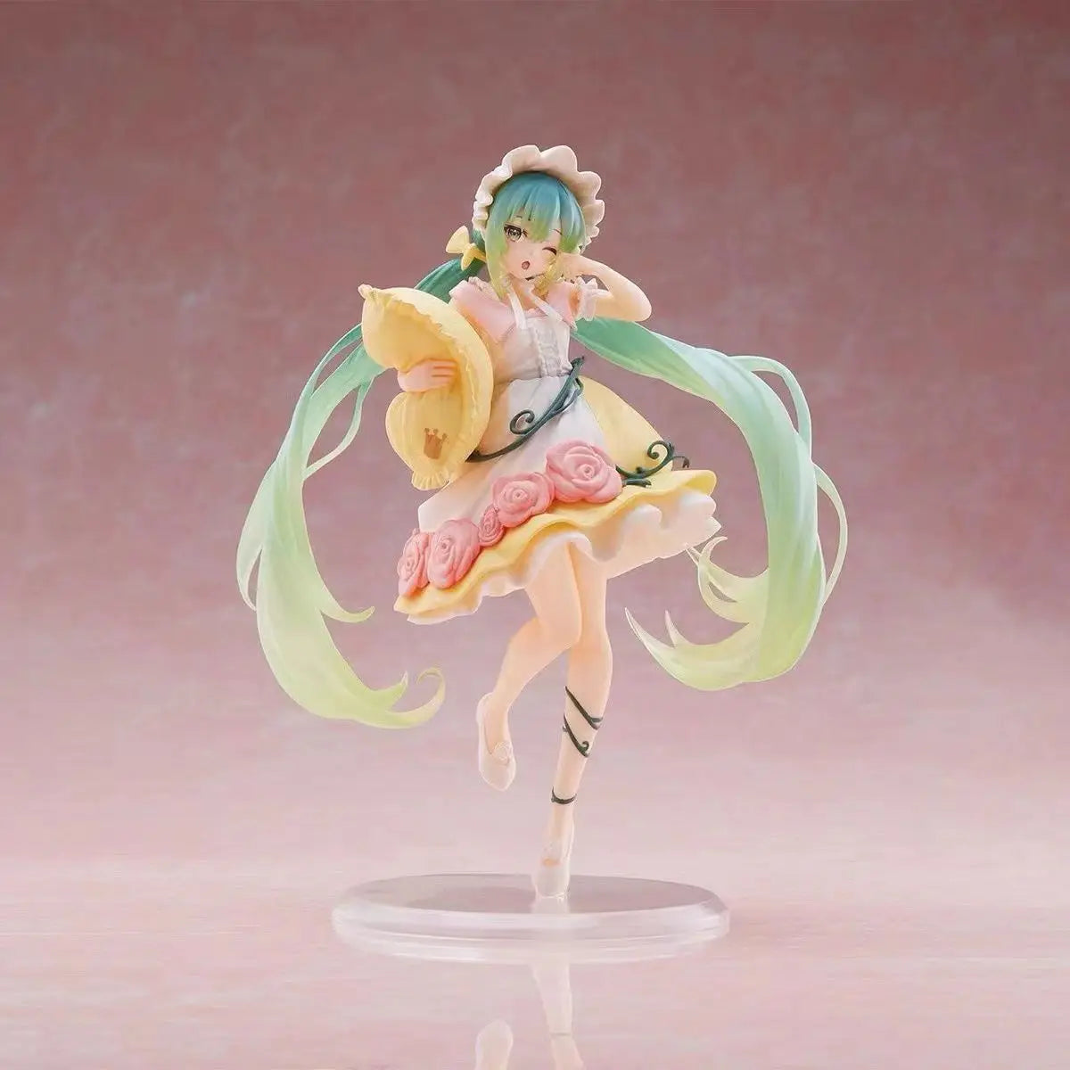 Anime Figure Collection: Hatsune Miku Statue Figurines and Case Widget