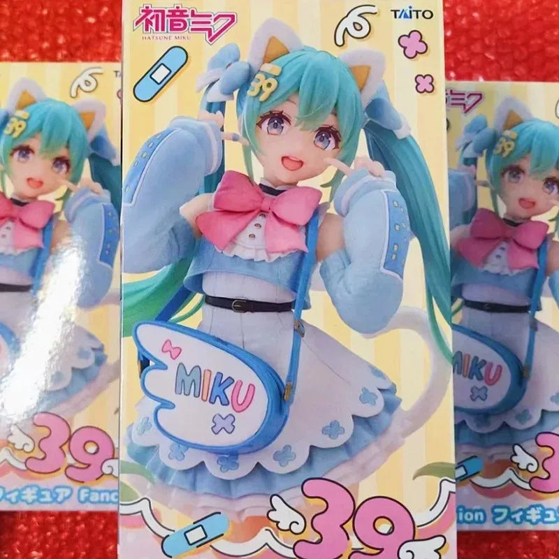 Original fashion Hatsune Miku Anime Figure Action Figurine Model Collector Toys Hatsune Miku BANPRESTO Collectible Gift