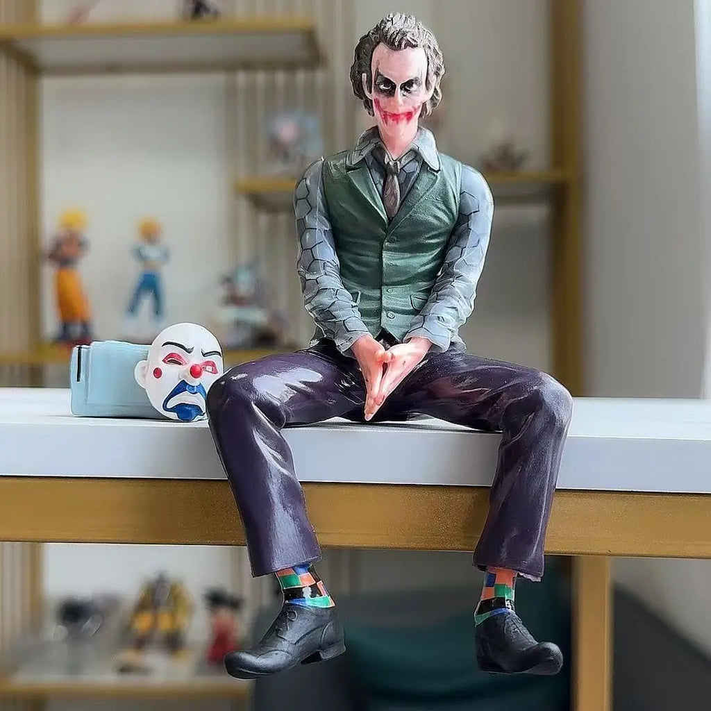 New 16cm Joker Heath Ledger Action Figure Sitting Green Suit Handheld Joker Mask Doll Desktop Decoration Model Toys Gifts