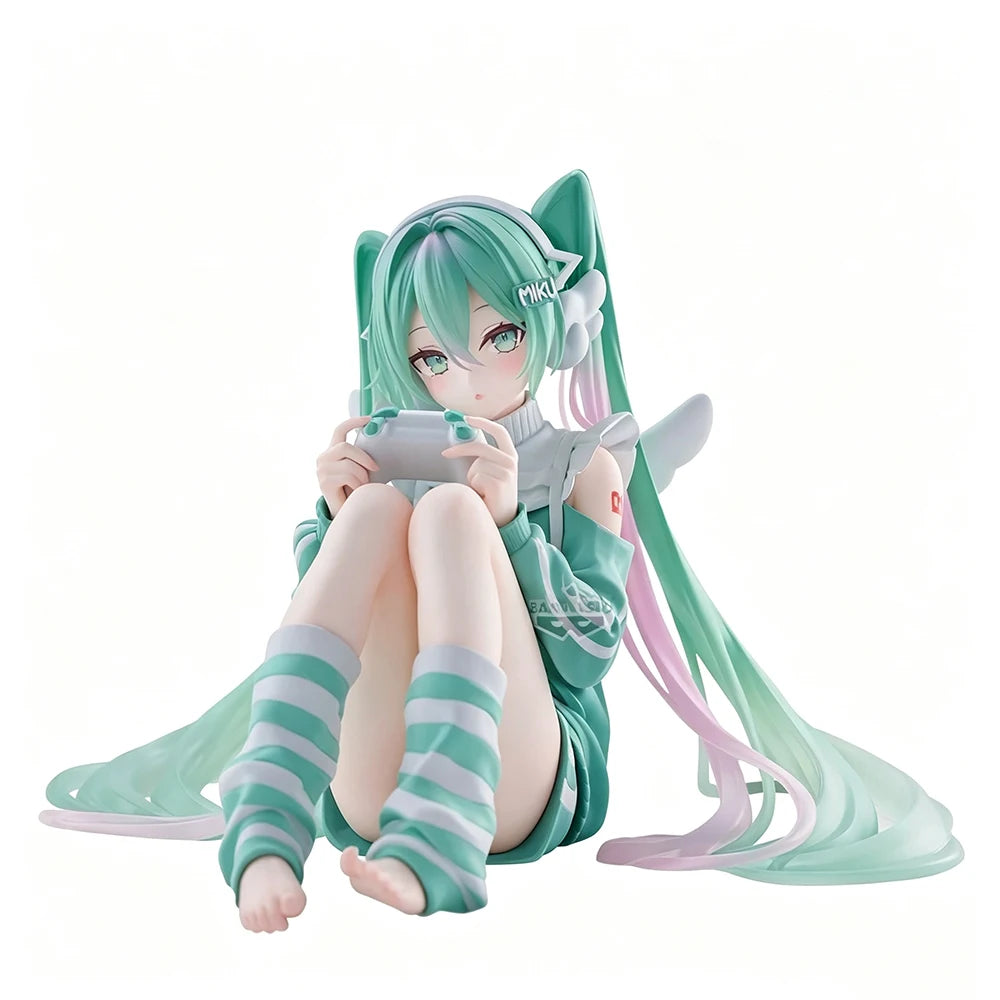 13CM Anime Hatsune Miku Action Figures Holiday Memories Game Ver Figure Anime Figurines Model Toy Gift Desktop Decoration