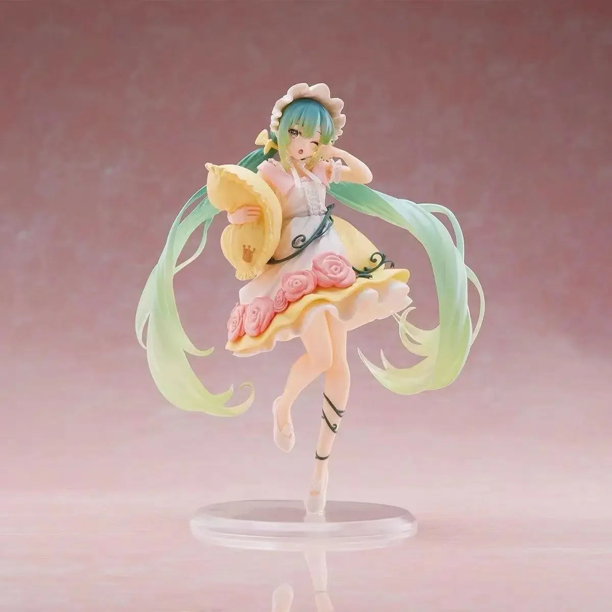 Anime Figure Collection: Hatsune Miku Statue Figurines and Case Widget