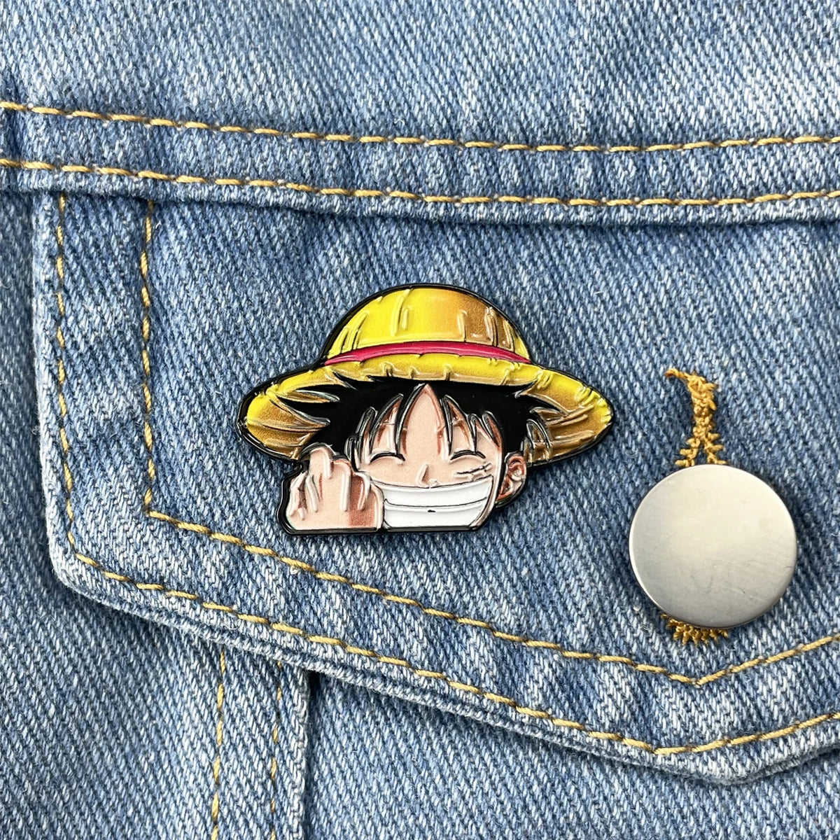 Manga Enamel Pin Anime Lapel Pins for Backpacks Cute Things Brooches Badges on Backpack Brooch for Clothes Jewelry