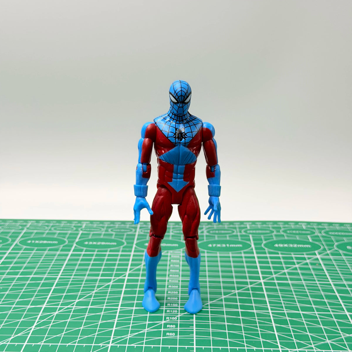 Bandai Avengers retro Spider Man Venom Deadpool joint movable figurine model