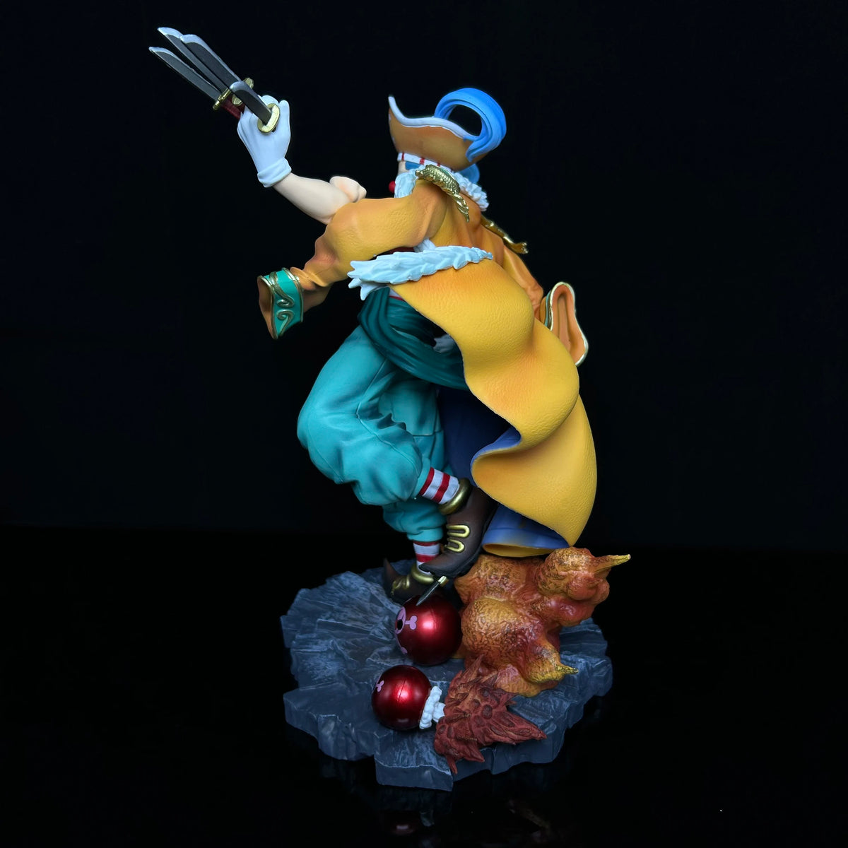 26cm/10.24in One Piece Buggy The Man of the Grand Line Four Emperor Model Statue Anime Figure