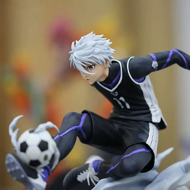 21cm Blue Lock Nagi Seishiro Action Figure Dynamic Shooting Pose Statue Anime Model Toy Desktop Ornament Gift For Soccer Fans