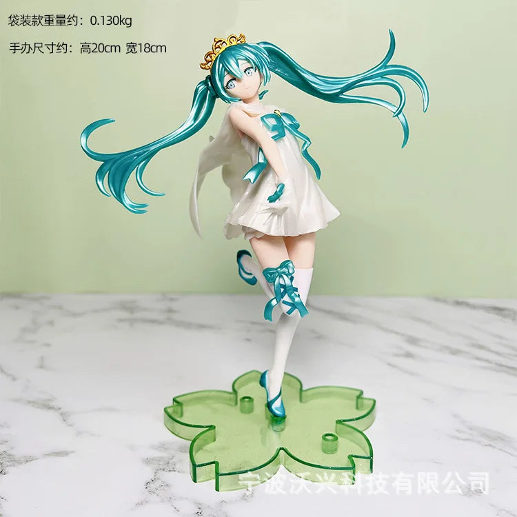 Anime Figure Collection: Hatsune Miku Statue Figurines and Case Widget