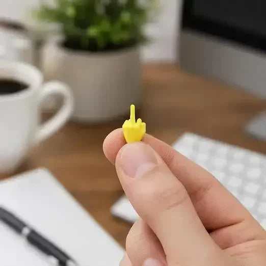 Colorful Spoof Hand Gesture Middle Finger Figurine 25/50/100Pcs Halloween Novelty Party Ornament Mini Desktop Display Accessory