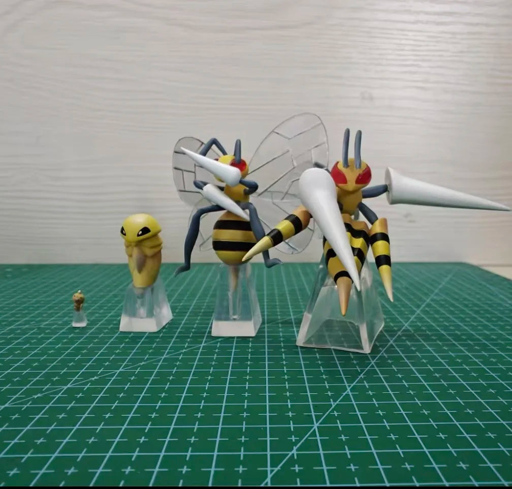1/20 Scale The World Genuine Articuno Moltres Zapdos Nidoking Milotic Garchomp Torterra Gengar Cute Action Figure Model Toys