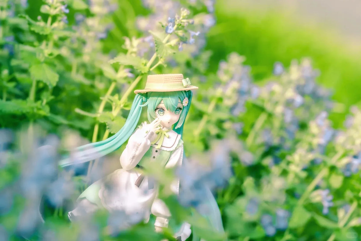 Hatsune Miku Desktop Cute Action Figure 20cm Fashion Country Ver. Anime Figurine Kawaii Girl Model Toy - Adorable Decor