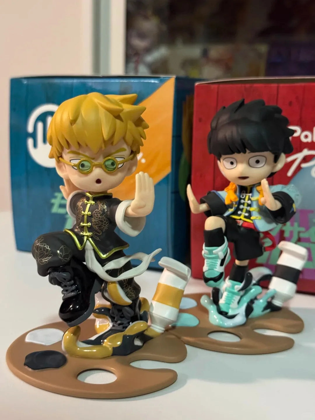 Anime Mob Psycho 100 Figures Gk Reigen Arataka Q Edition Kawaii Standing Palm Series Model Doll Desktop Ornament Collectible Toy
