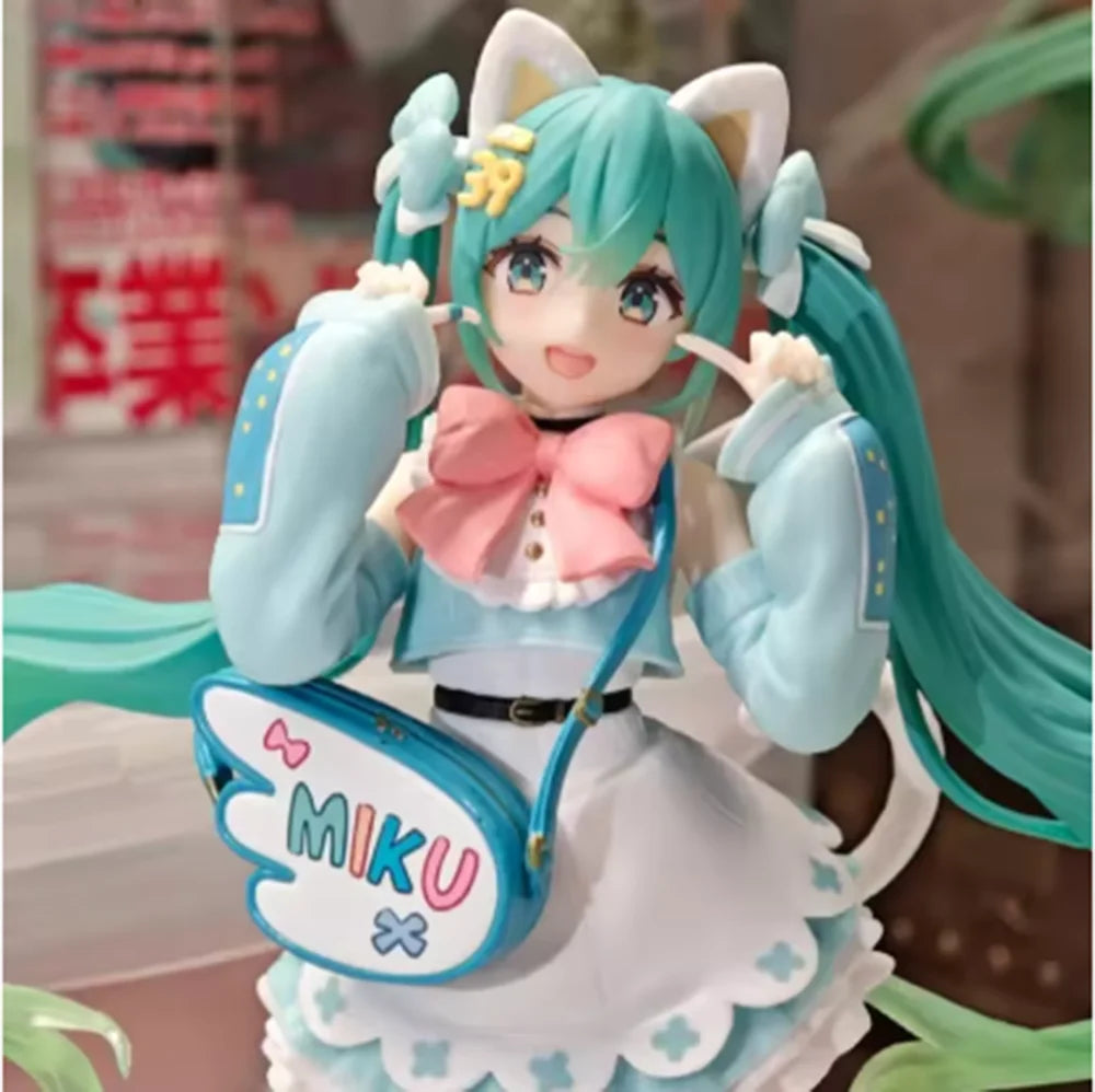 Hatsune Miku Anime Figure Action Figurine Model Collector Toys Hatsune Miku BANPRESTO Collectible Gift