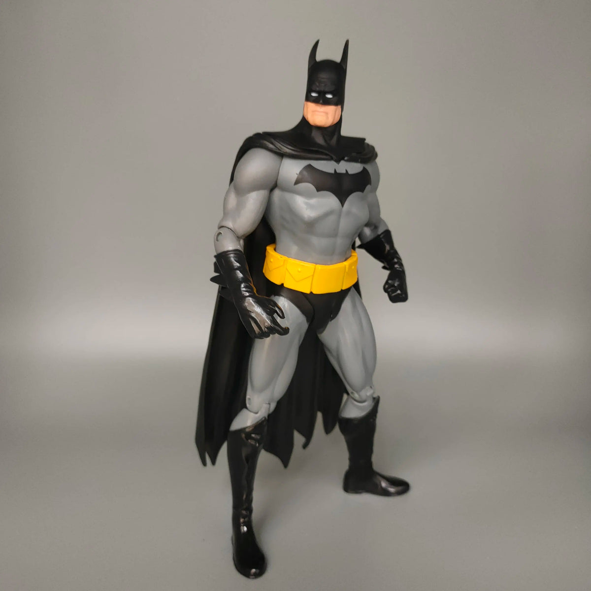 New In Stock 16cm Bat Action Figures Perfec Collectibles Desktop Ornaments Decorative Items Holiday Surprise Gifts For Boys