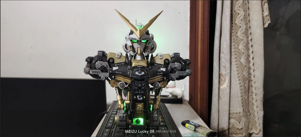Bandai new 1/35 Gold Heretic Avatar Chest Gold Heretic Chest Metal Color Special Edition Gold Confusion Assembly Model