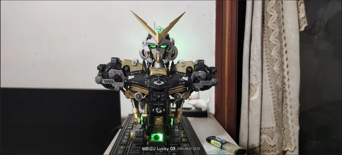 Bandai new 1/35 Gold Heretic Avatar Chest Gold Heretic Chest Metal Color Special Edition Gold Confusion Assembly Model