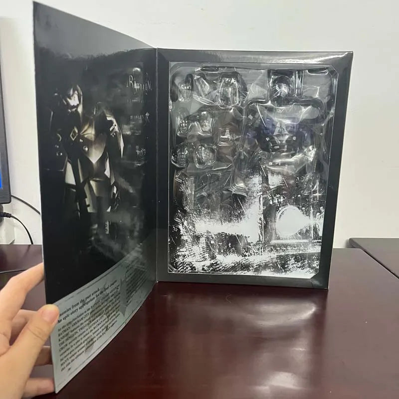 PLAY ARTS The Dark Knight Rises Catwomen Bane Bruce Wayne Joker Action Figure Selina Kyle Model Toys Collection Doll Desk Decor