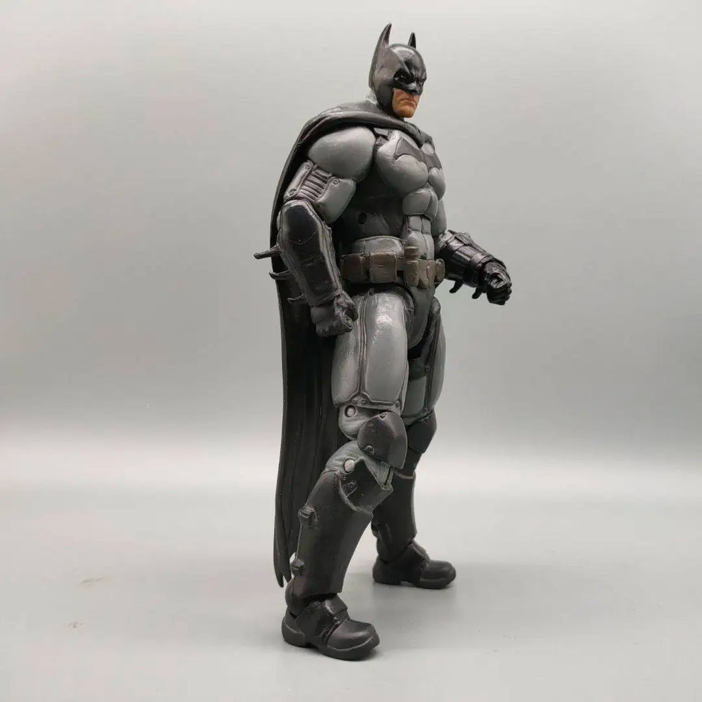 New In Stock 16cm Bat Action Figures Perfec Collectibles Desktop Ornaments Decorative Items Holiday Surprise Gifts For Boys