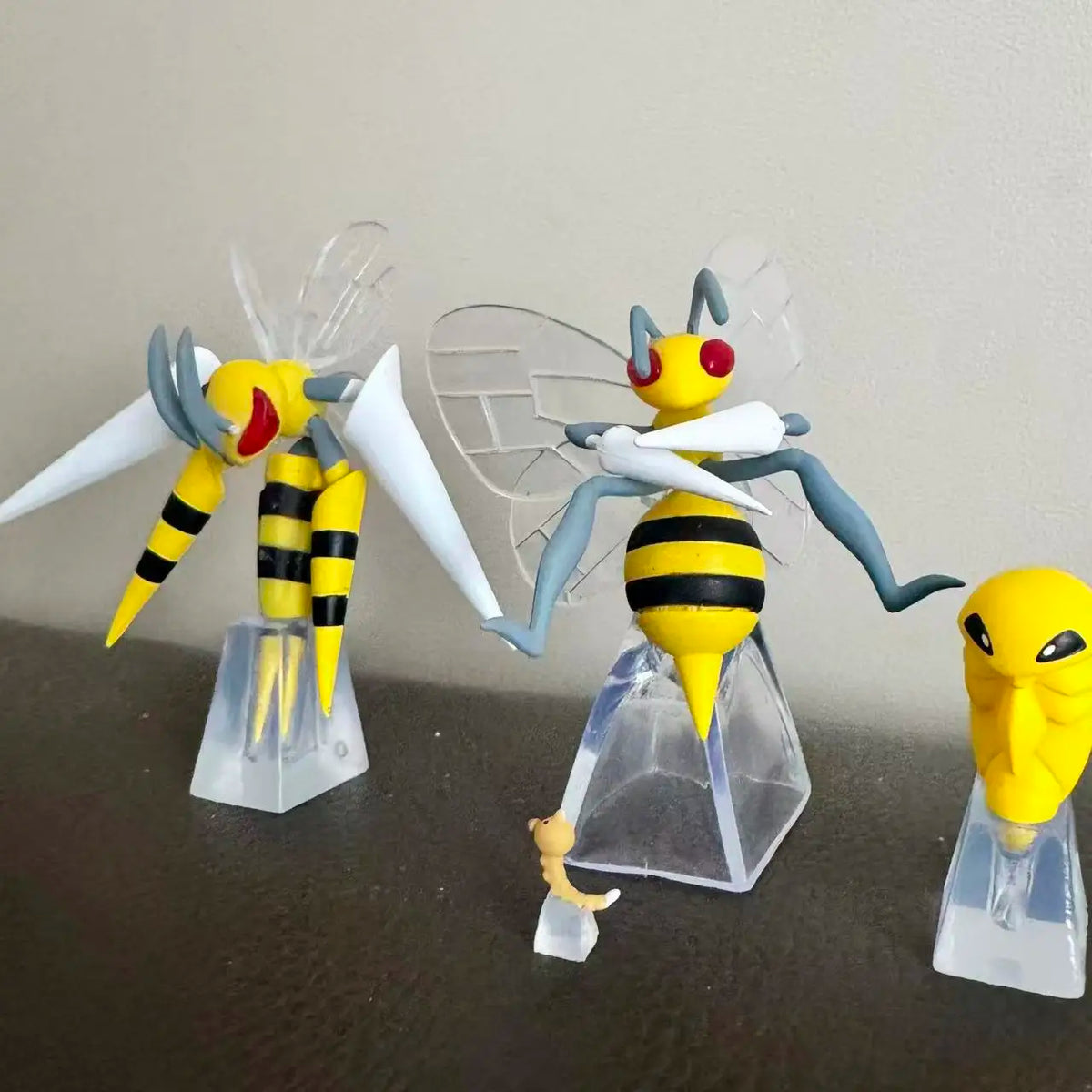 1/20 Scale The World Genuine Articuno Moltres Zapdos Nidoking Milotic Garchomp Torterra Gengar Cute Action Figure Model Toys
