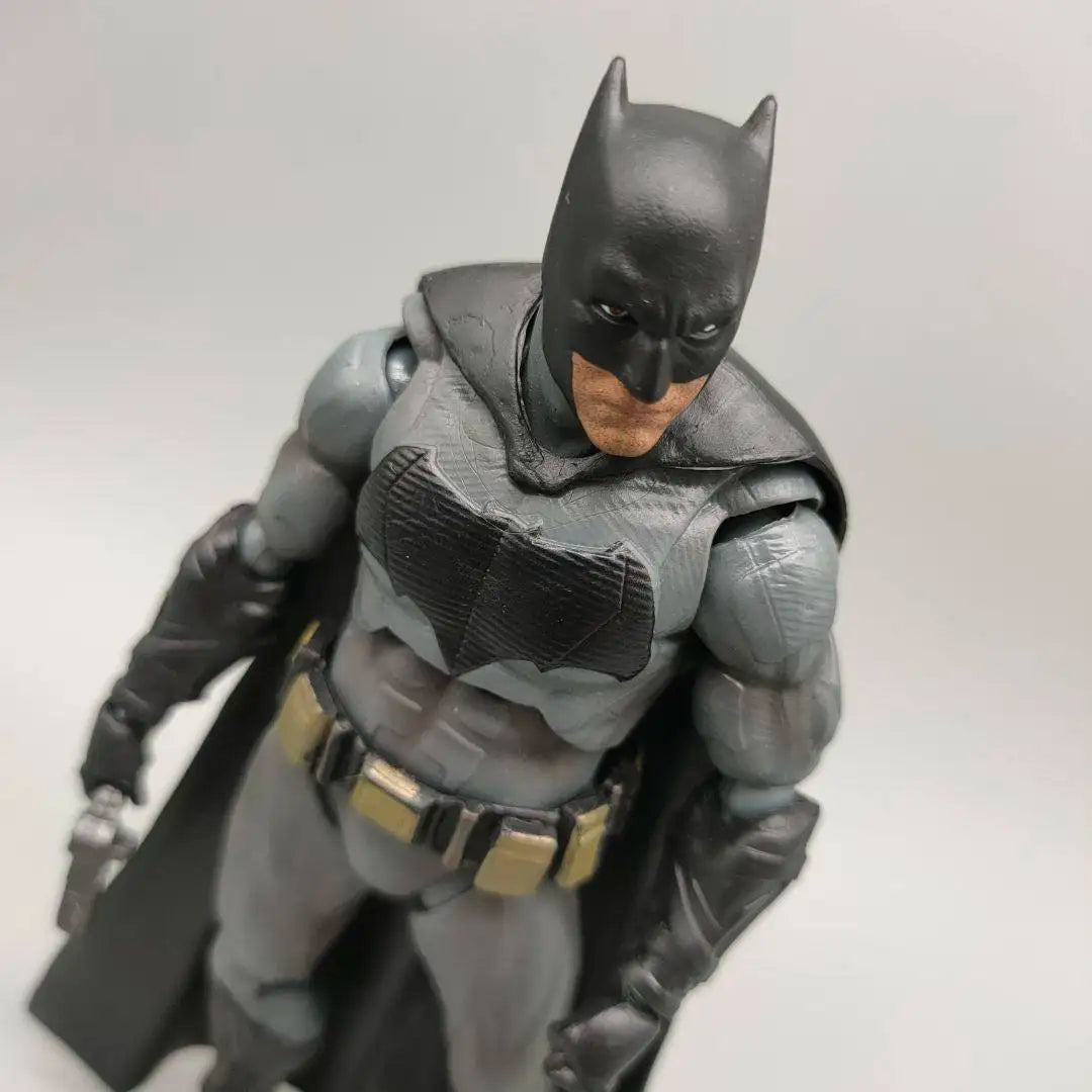 New In Stock 16cm Bat Action Figures Perfec Collectibles Desktop Ornaments Decorative Items Festival Surprise Gifts For Fans