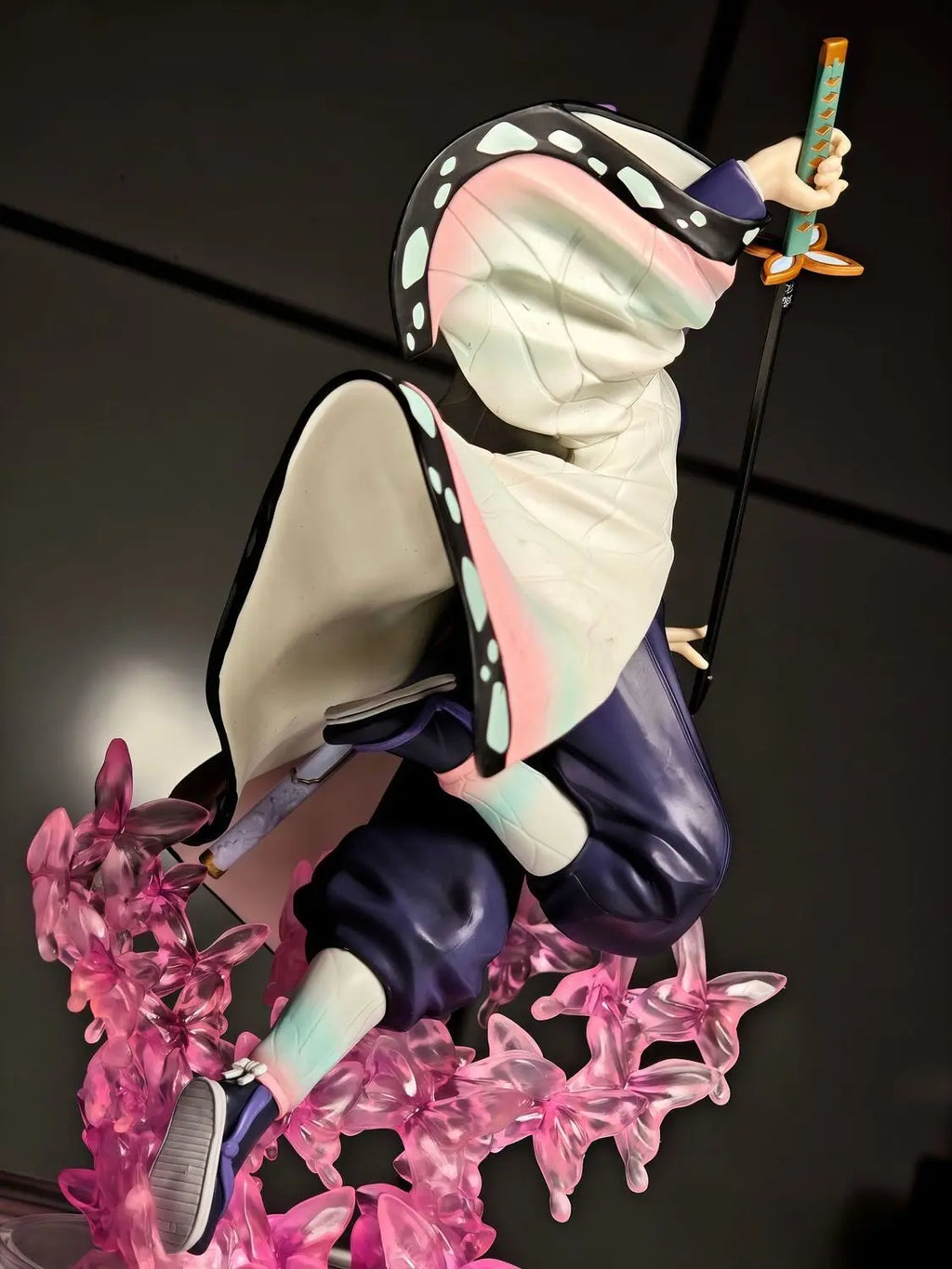 New 18cm Demon Slayer Shinobu Kochou Collectible Anime Figure Pvc Statue Desktop Decoration For Adult Collectors Fans