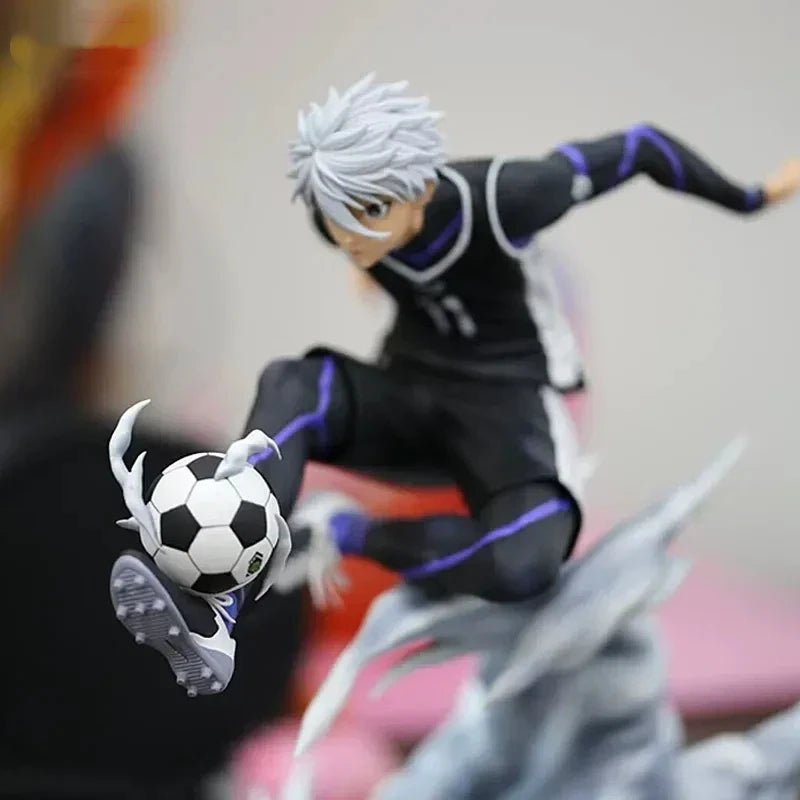 21cm Blue Lock Nagi Seishiro Action Figure Dynamic Shooting Pose Statue Anime Model Toy Desktop Ornament Gift For Soccer Fans
